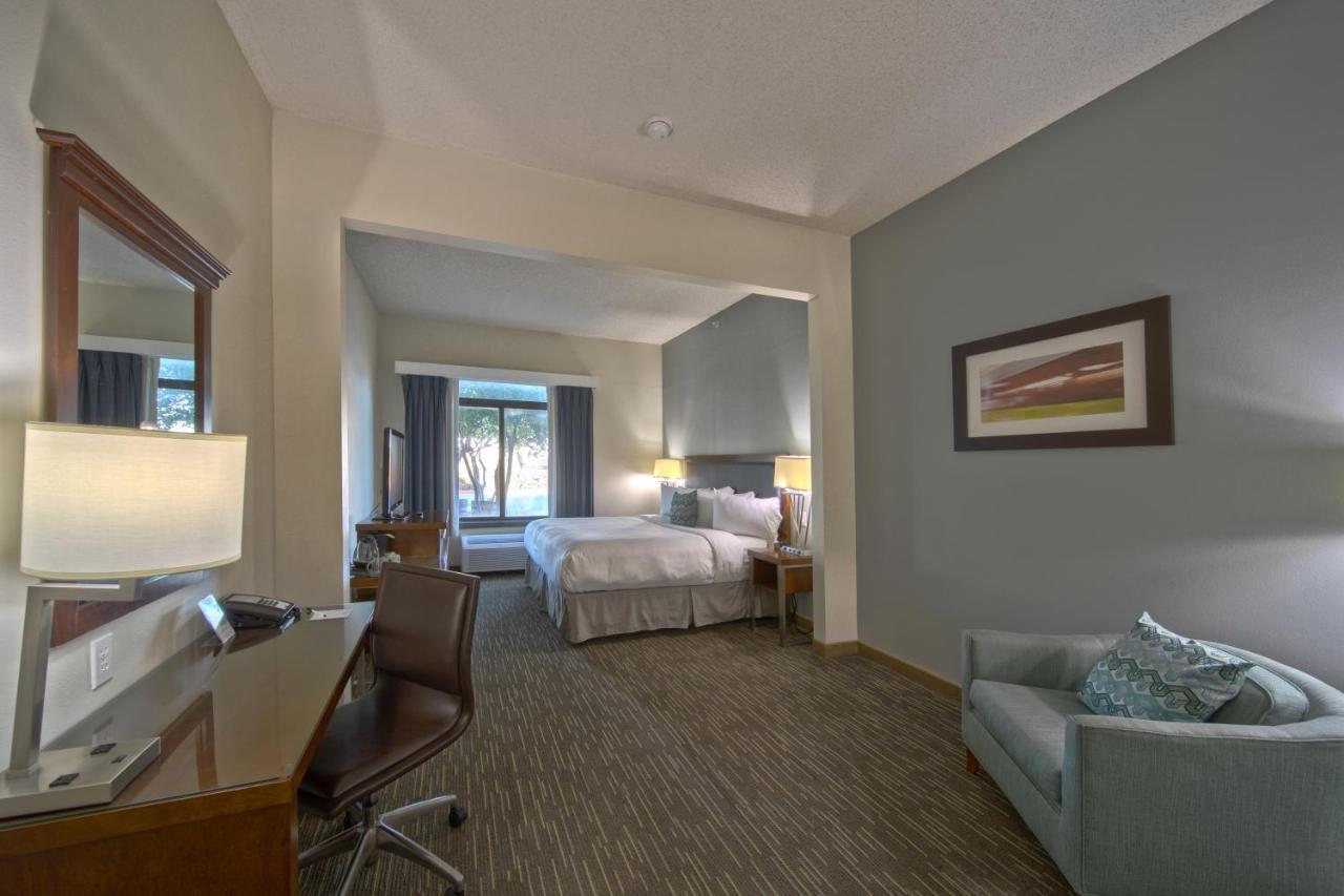 Wingate By Wyndham And Williamson Conference Center Hotel Round Rock Exterior foto